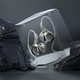 Imagen para el artículo titulado Estos auriculares inalámbricos de $ 1.200 todavía vienen con cables